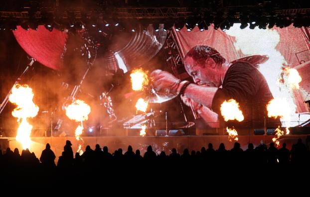 ARHIVA - 2010. Zagreb: Metallica na Hipodromu oduševila preko 30 tisu?a fanova, a kiša je lijevala kao iz kabla