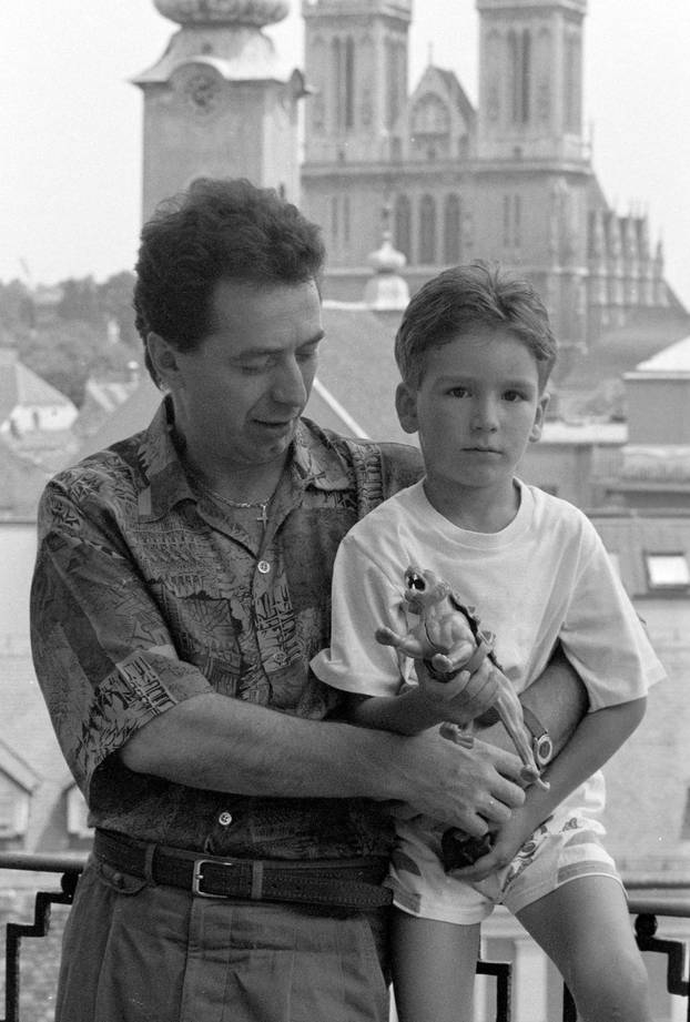 Zagreb: Pjevač Tomislav Ivčić, srpanj 1990.