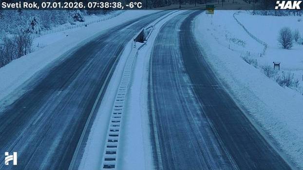 FOTO Autoceste diljem Hrvatske zametene snijegom, pogledajte