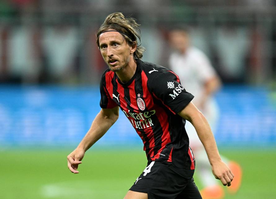 Coppa Italia - AC Milan v Bari