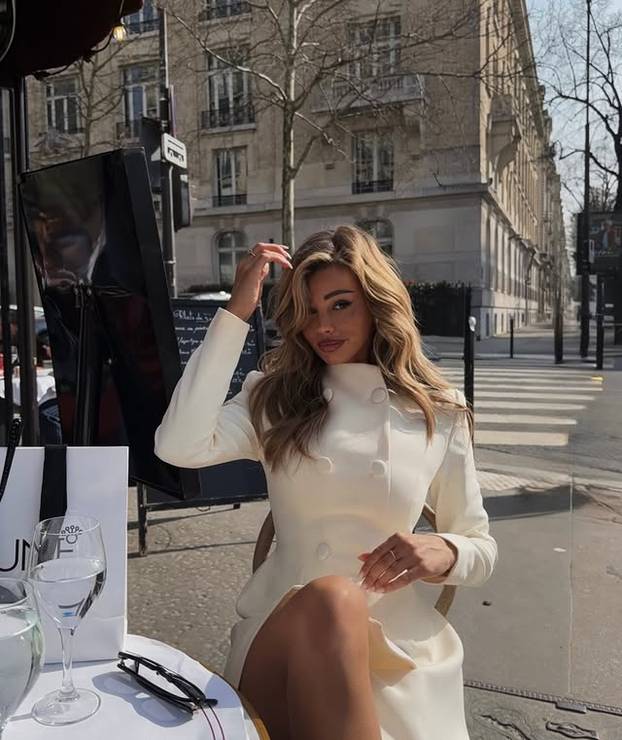 FOTO Pratitelji ju ne prestaju hvaliti: 'Ti si žena mojih snova!'