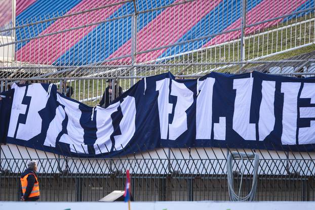 Zagrijavanje prije utakmice zaostalog 9. kola HT Prve HNL, Hajduk - Dinamo