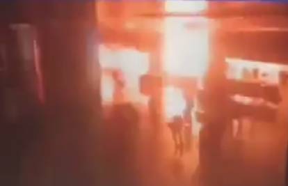 Uznemirujuće: Kamere snimile obje eksplozije u zračnoj luci