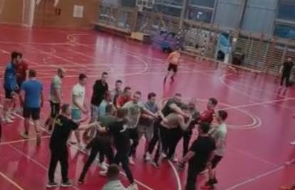 VIDEO Rugvica o masovnoj šori na utakmici: 'Ponašanje trenera osuđujemo, izvukli smo pouku'