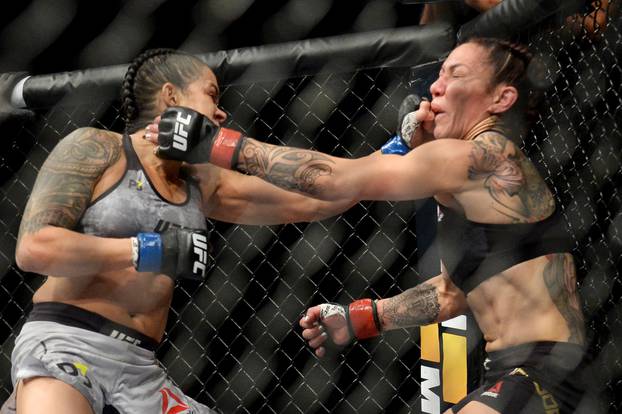 MMA: UFC 232-Cyborg vs Nunes