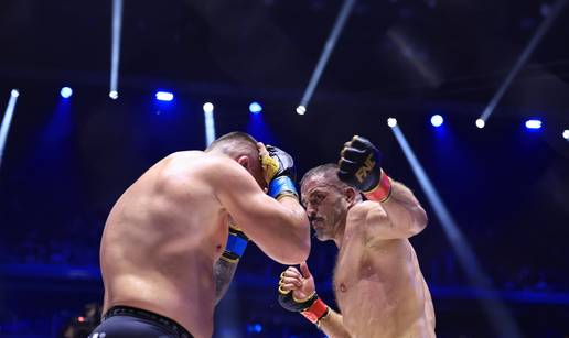 Cro Cop intervenirao zbog frke kraj kaveza: Vitasović izudarao Stošića koji je htio u mirovinu