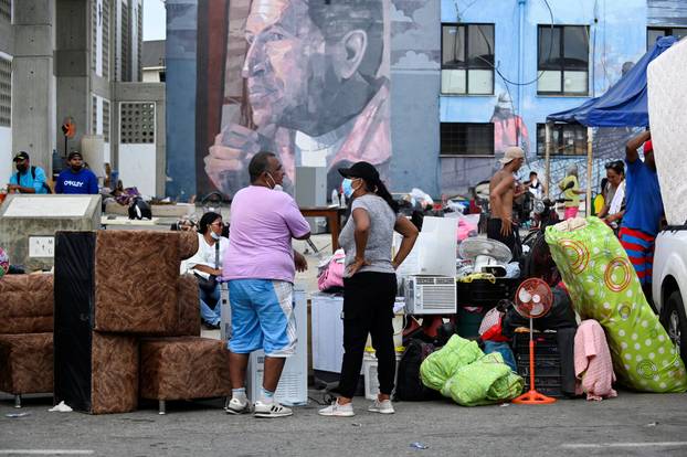 Aftermath of earthquakes in La Guaira