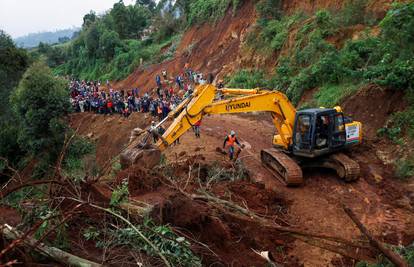 Tragedija u Papua Novoj Gvineji: Odron ubio 100 ljudi