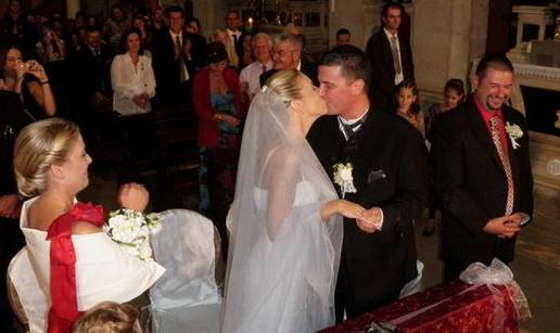 Vrckasti svećenik vjenčao Stipu iz grupe Hladno pivo