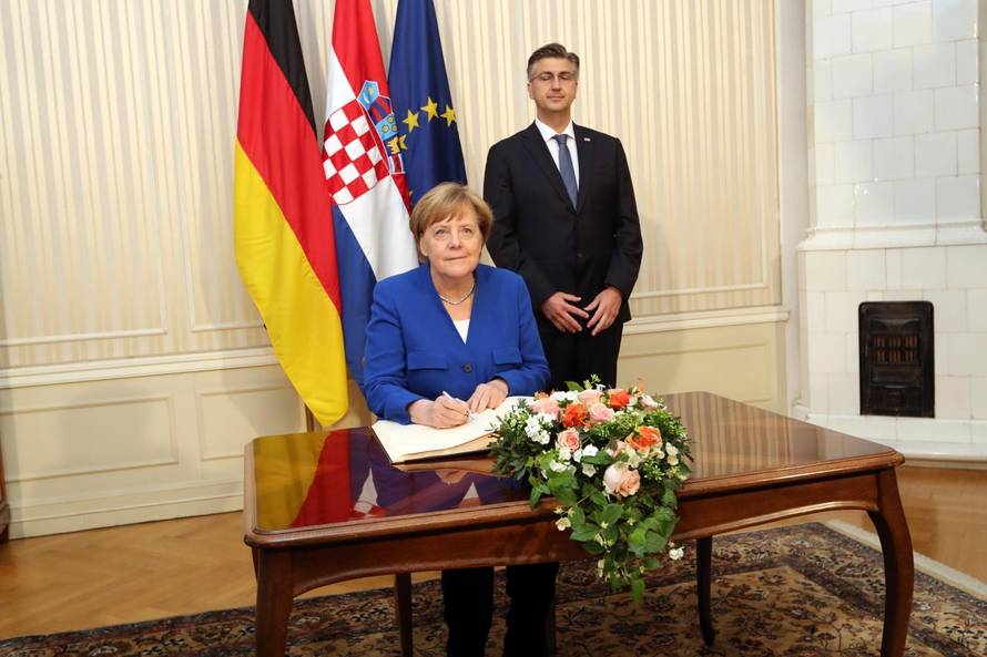 'Postoje struje koje mrze naše vrijednosti i žele uništiti EU'