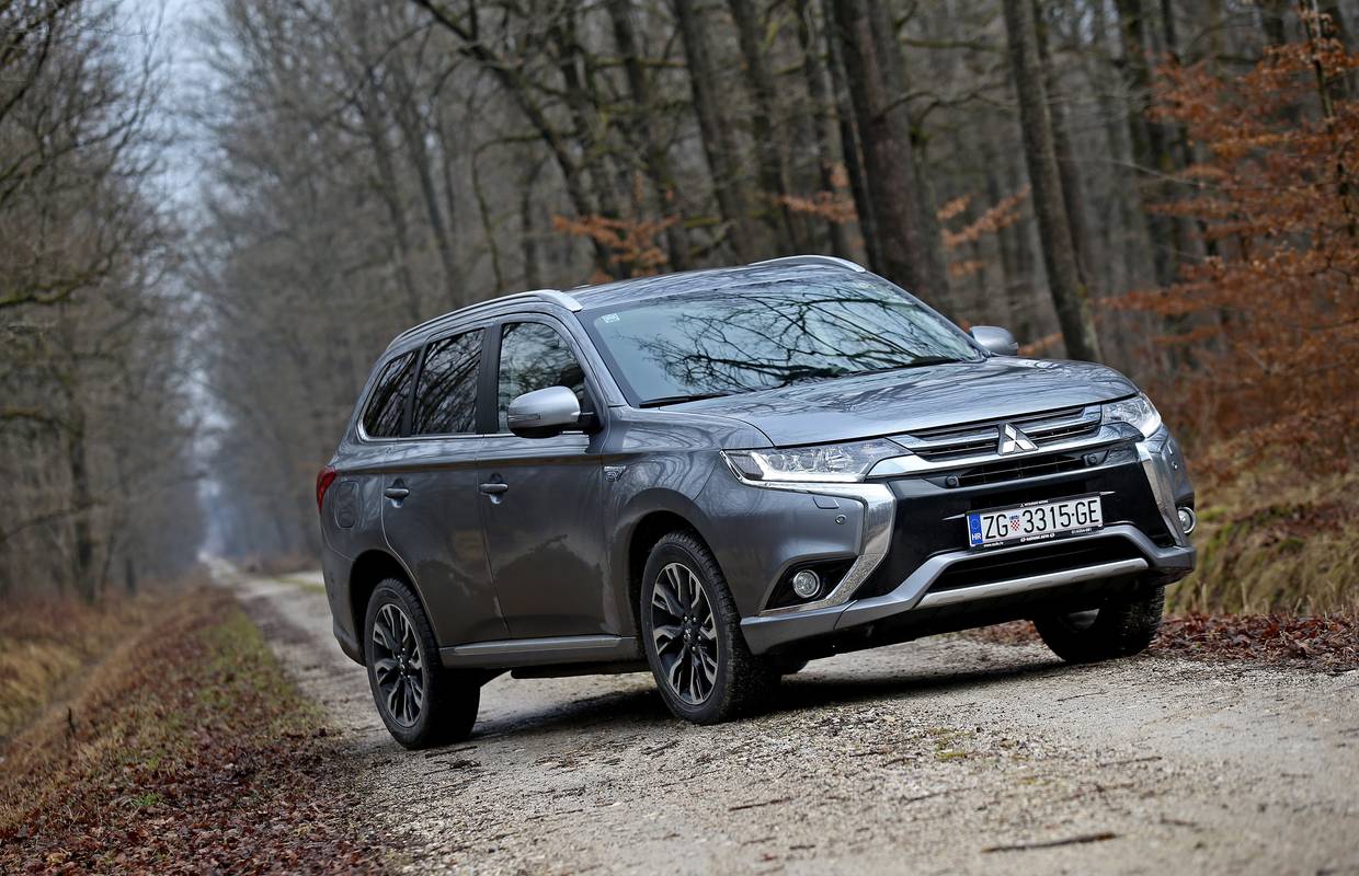 Outlander PHEV nema premca u gradu, ali on može još i više