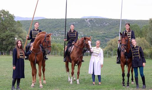FOTO Pripreme za žensku alku u Trilju u punoj snazi - Najmlađa jahačica ima samo 12 godina