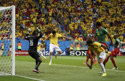 Neymar slomio Kamerunce i lansirao Brazil na prvo mjesto