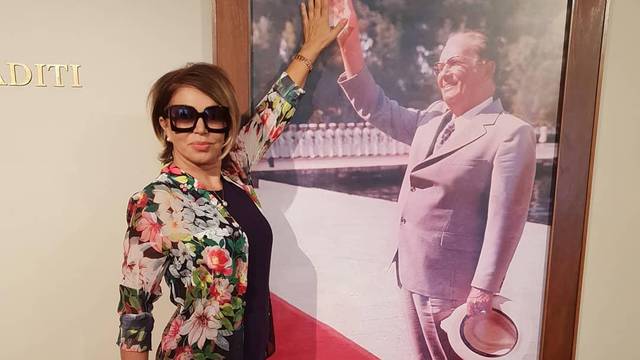 'Kad mogu kraljice, mogu i ja': Neda je objavila fotku s Titom