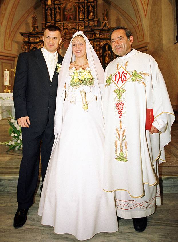 Zagreb: 12.10.2002., vjen?anje Mirka Filipovi?a i Klaudije Šuker