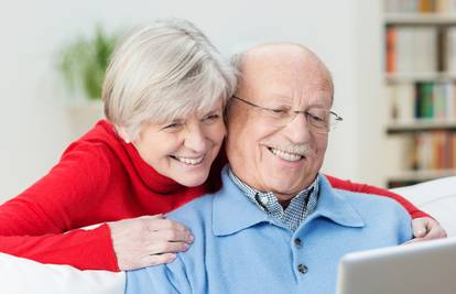 Lajk za umirovljenike:  Zlatna generacija "osvaja" internet 
