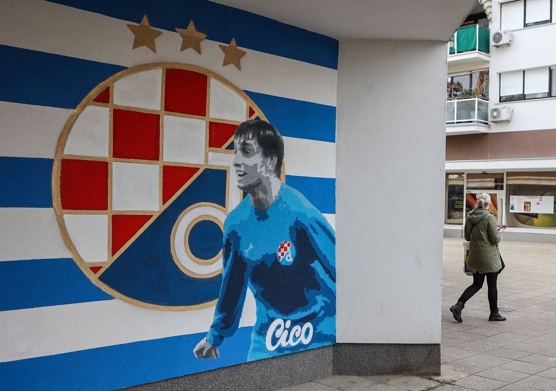 Zagreb: Na zgradi Zlatka Kranjčara osvanuo novi grafit