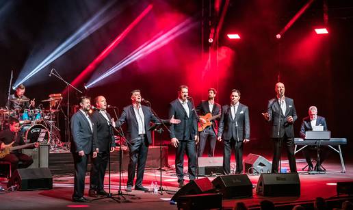 Klapa Rišpet: Kazalište je odzvanjalo ljubavnim stihovima