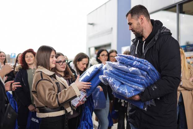 Zagreb - Konferencija za medije i druženje igrača RK Zagreba sa navijačima 