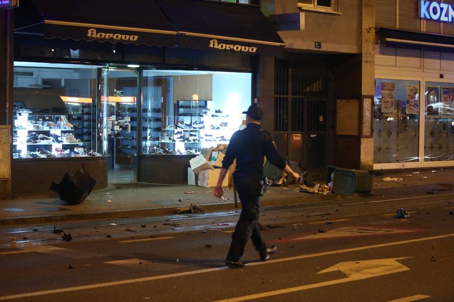 Automobilom pokosio pješake pa bježao: Poginula žena (61)