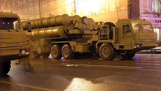 NATO upozorava Tursku da ne koristi ruski sustav S-400