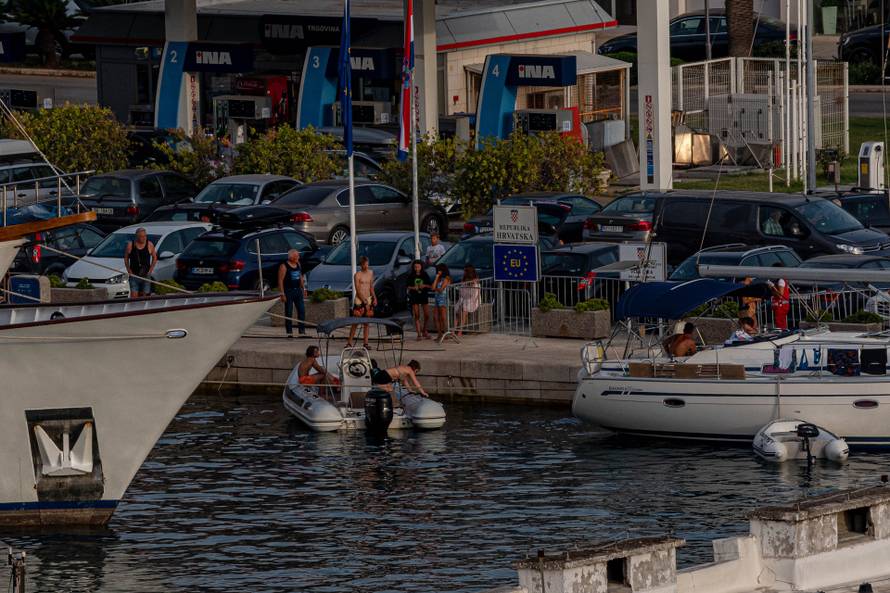 Otac (46) i maloljetni sin ronili na Korčuli: On poginuo, a dječak je hitno prebačen u KBC Split