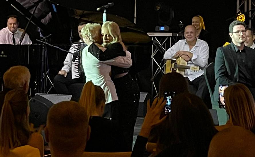 Jelena Rozga predstavila novi album 'Minut srca mog': Ovo je ostvarenje mog sna, hvala vam!