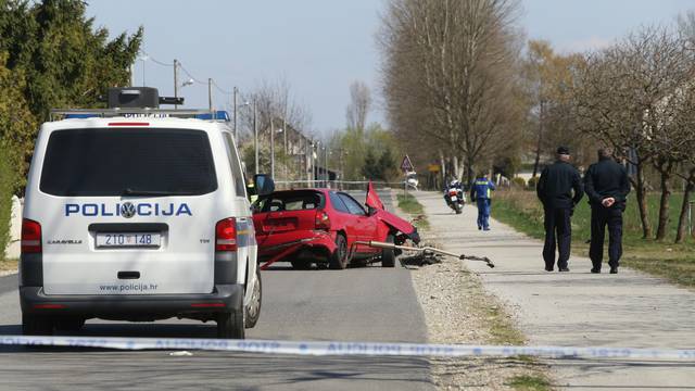 Automobil sletio s ceste kod Čakovca: Dvoje ljudi ozlijeđeno
