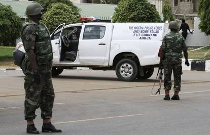 Tri bombe eksplodirale ispred kafića u Nigeriji, jedan poginuo