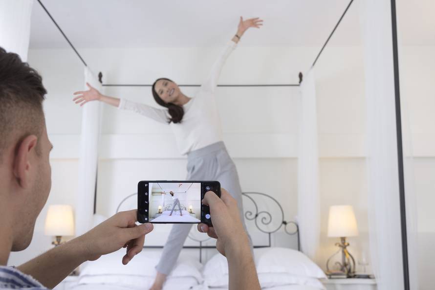 Alcatelov poker: Četvorka koja cilja na ljubitelje fotografiranja