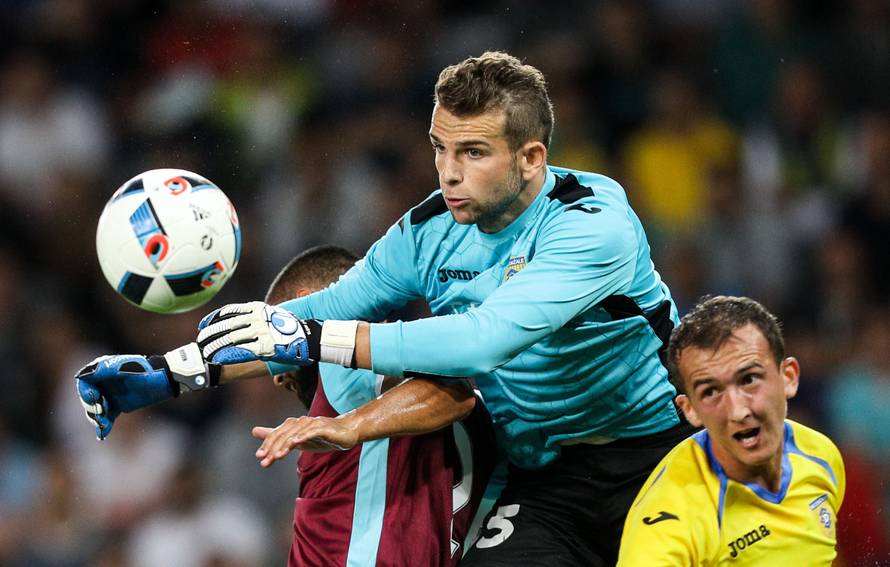 NK Domzale v West Ham United - UEFA Europa League Third Qualifying Round First Leg