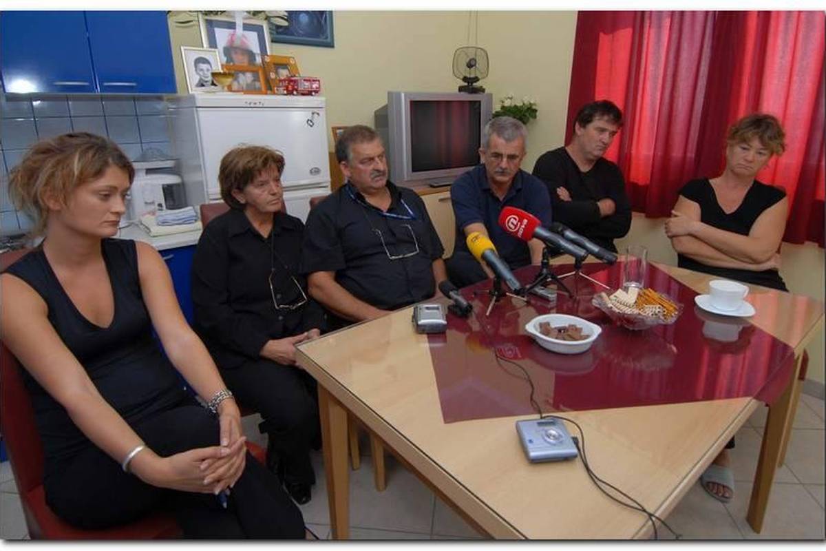 Obitelji vatrogasaca: Istina se pokušava zataškati