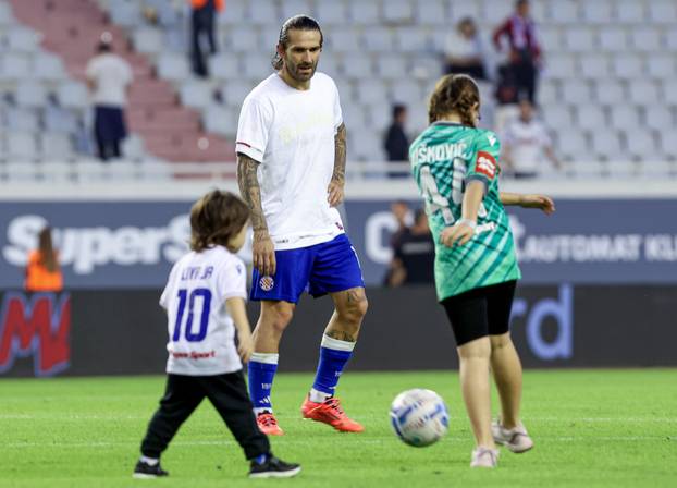 Split: Marko Livaja sa sinom i kćeri nakon utakmice