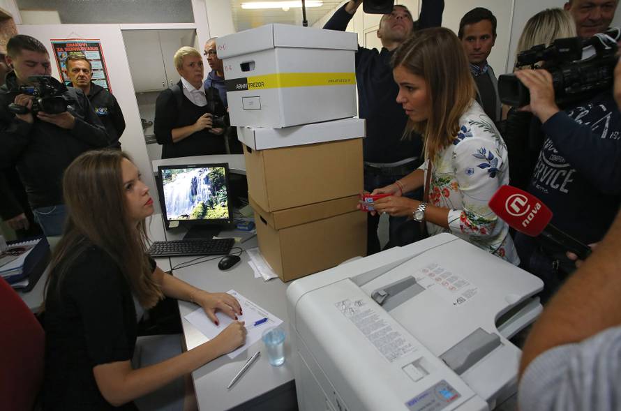 Do podneva APN primio  948 zahtjeva za stambene kredite