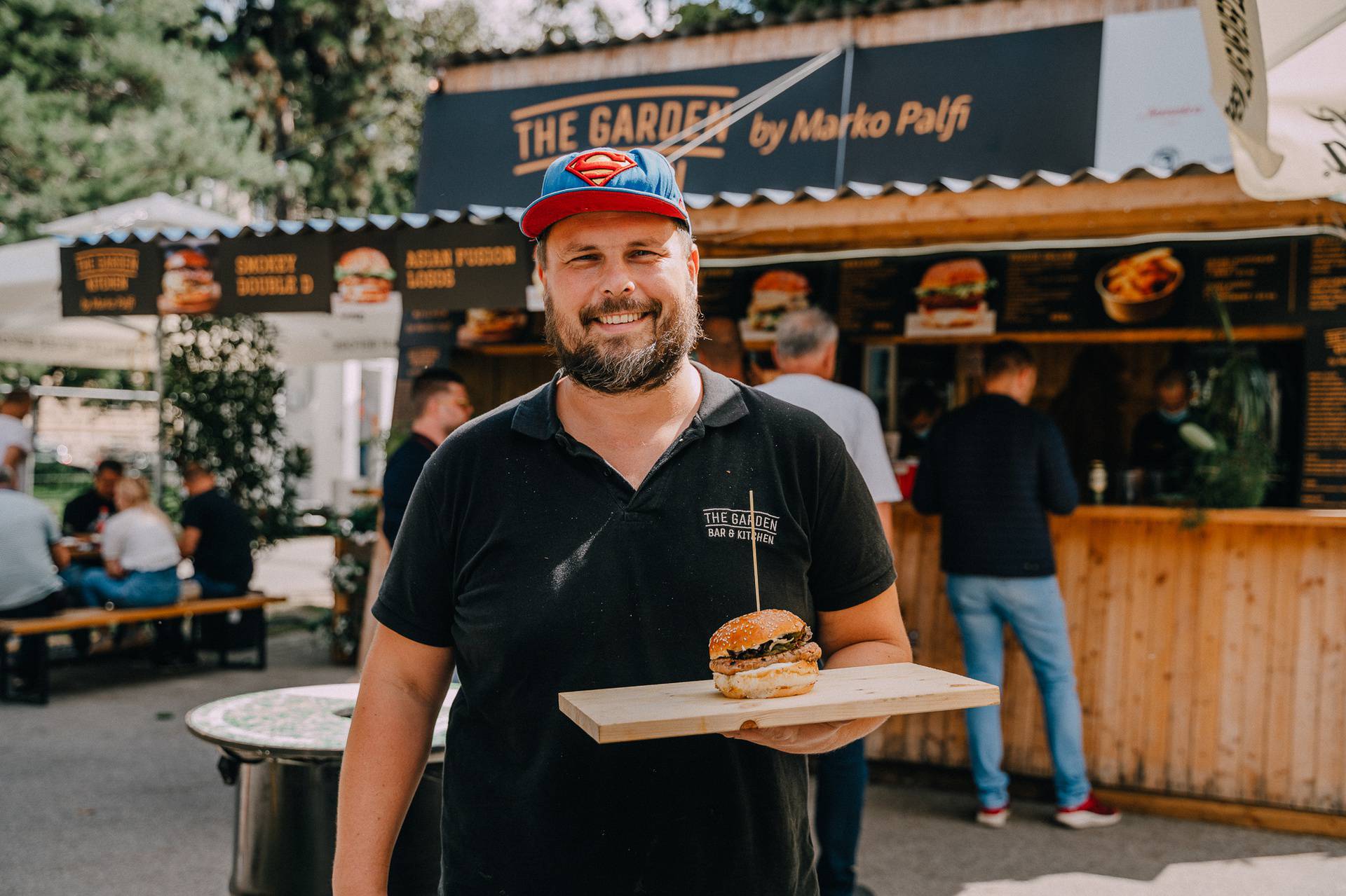 Otvoren Zagreb Burger Festival za sve ljubitelje mesnih delicija