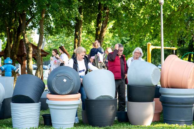 Zagreb: Brojni građani posjetili Floraart na Bundek