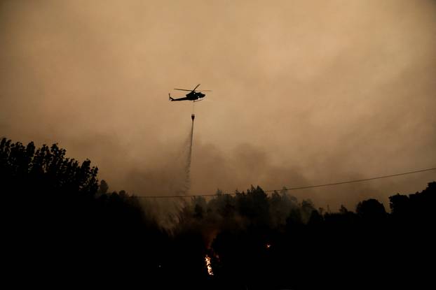 Wildfire burns parts of rural areas in Santa Juana