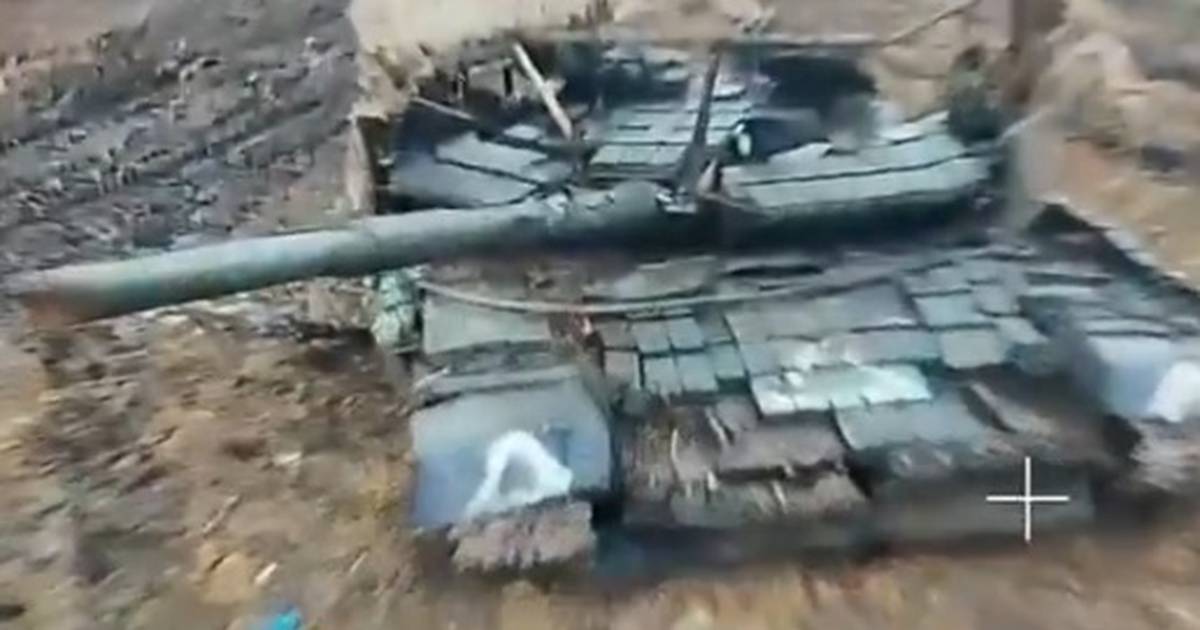 The Ukrainians have cheap and powerful drones in the war: They turned expensive tanks into ‘graveyards’…