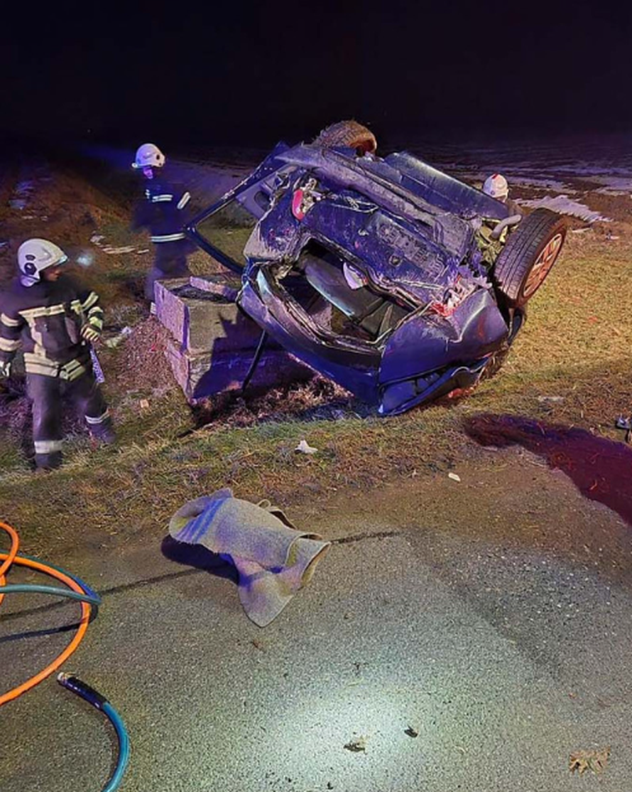 FOTO UŽASA Mladi su čudom preživjeli nesreću kod Osijeka!