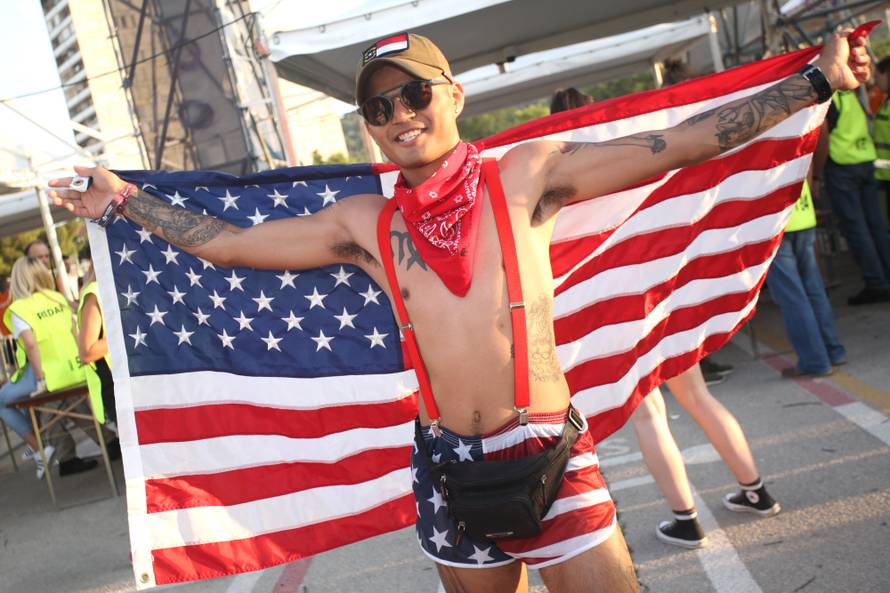 Na Ultru bez grudnjaka i gaća: Splitom je 'zavladalo' ludilo