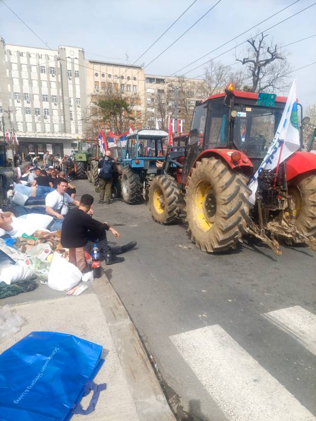 200 slika s masovnog prosvjeda