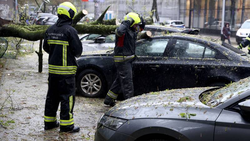 Vatrogasci na izmaku: Molime za strpljenje, odrađeno je 845 intervencija. Nove dojave stižu