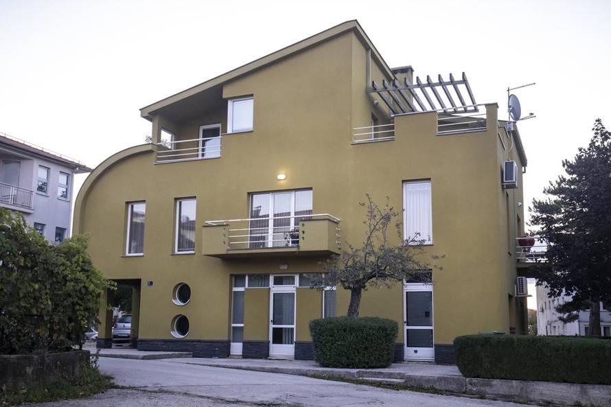 Posusje: Obiteljska kuca ravnateljice Centra za socijalnu skrb Imotski Anamarije Loncar