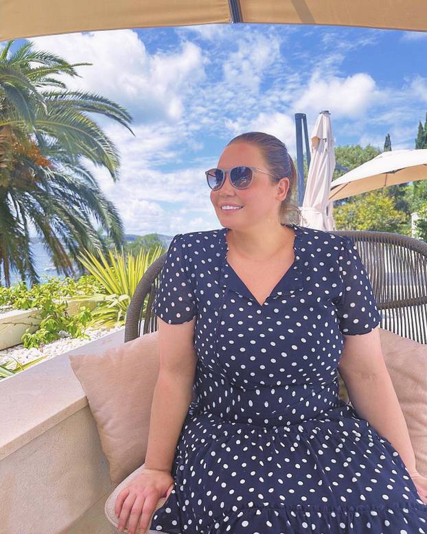 FOTO Jelenu je zlostavljao otac, dobivala je i vraćala kilograme: 'Brutalno me tukao šakama'