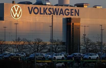 VW povlači 38 tisuća auta zbog problema s papučicom kočnice