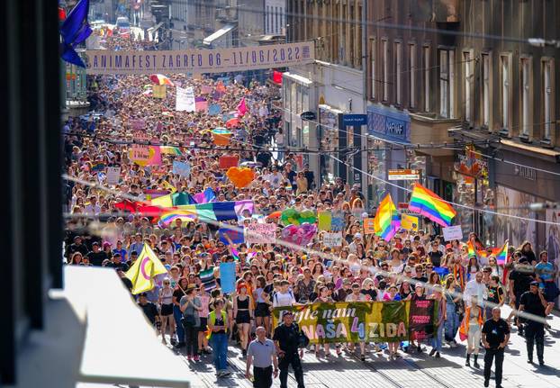 Zagreb: 21. Povorka ponosa pod sloganom "Dajte nam naša četiri zida!"