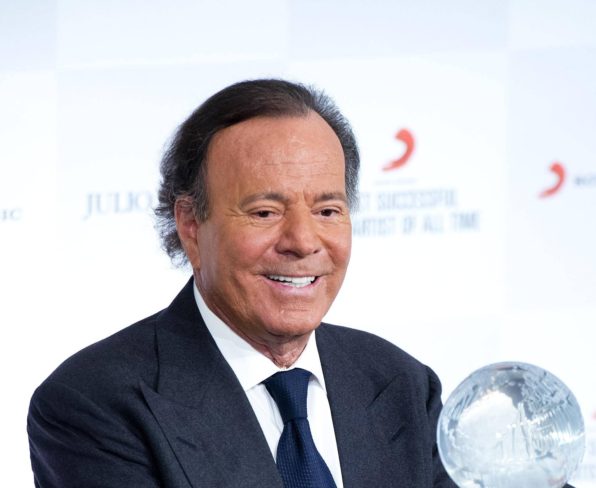 Julio Iglesias presented with Most Successful Latin Artist of All Time Award - London