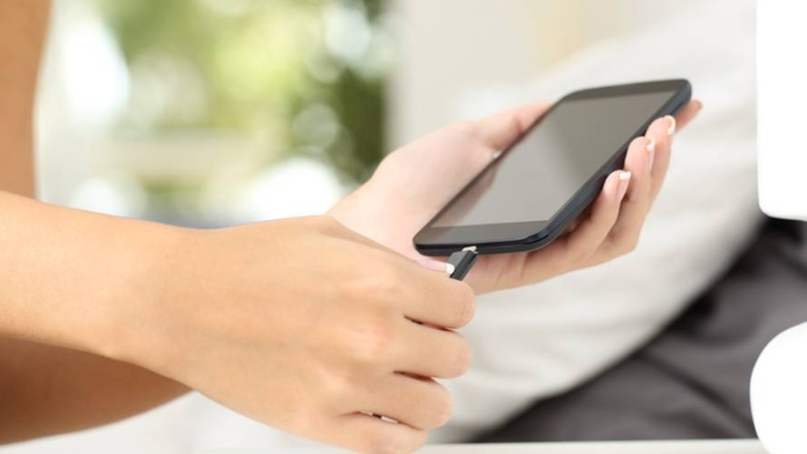 Radite li ove greške dok punite mobitel? Skraćuju vijek  trajanja