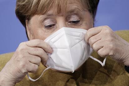 Merkel Mega Lockdown : 6odtbxvyhsgaxm / Ein lockdown bis ...