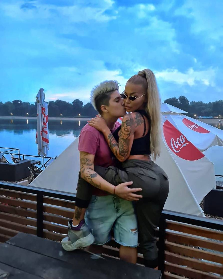 Novi ljubavni trokut? U show ušla atraktivna Sanja, Hrvatica Monika se odmah baca u akciju